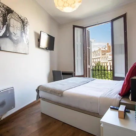 41ari1045- Fantastic And Super Spacious 3bed In The Center Apartment *