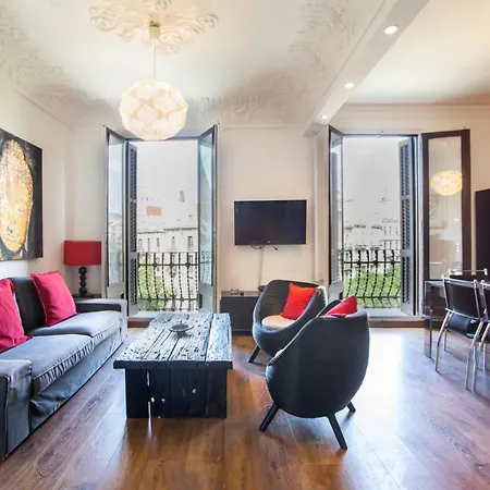 41ari1045- Fantastic And Super Spacious 3bed In The Center *