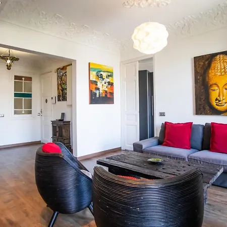 41ari1045- Fantastic And Super Spacious 3bed In The Center *