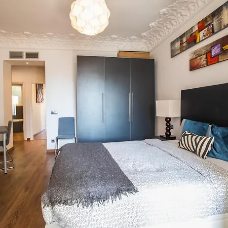 41ari1045- Fantastic And Super Spacious 3bed In The Center דירה